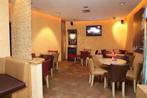 Crimea Wine Hotel Chiavenna Ngoại thất bức ảnh